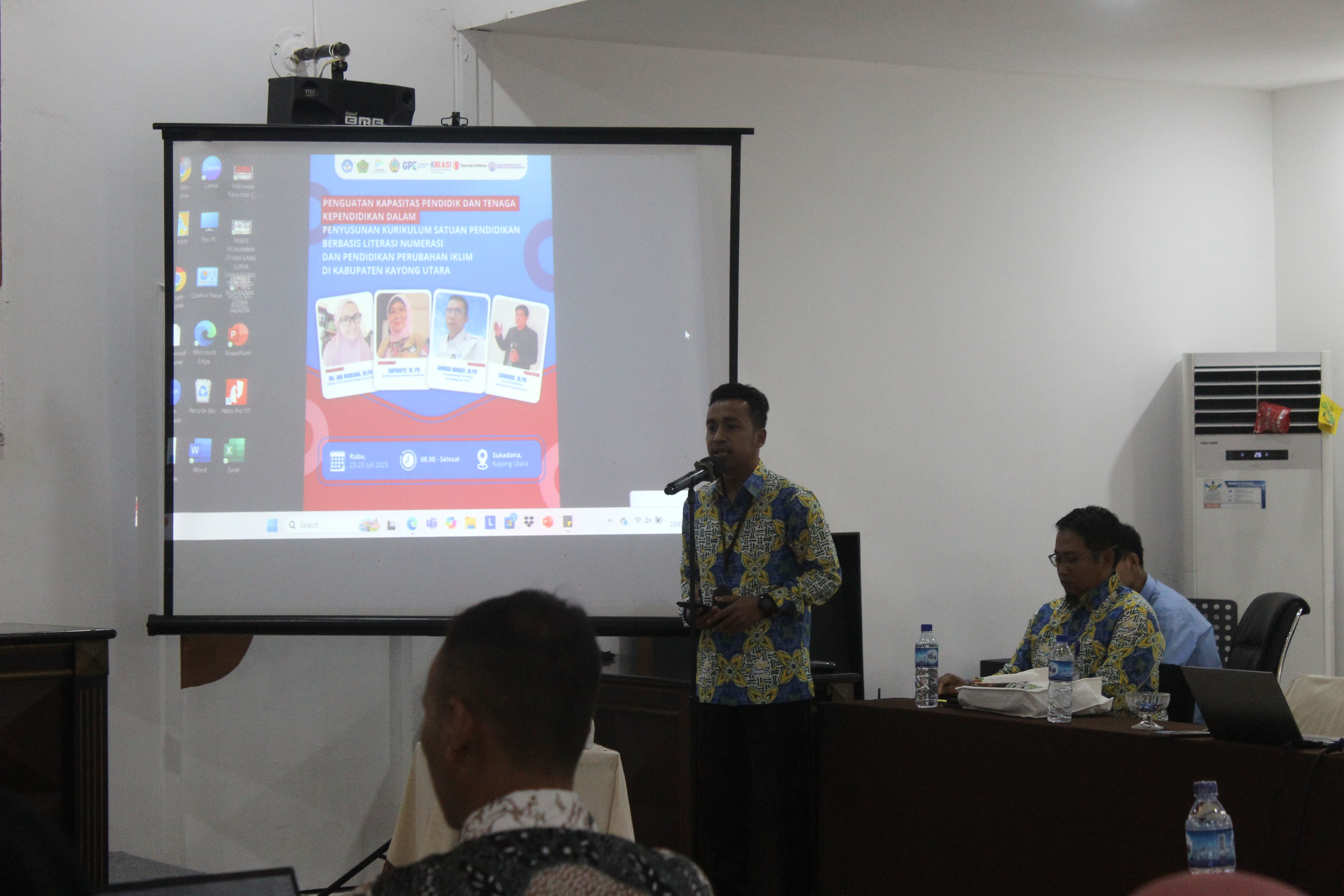 PEMBUKAAN DAN PENGARAHAN TEKNIS KELAS TAMBAHAN LITERASI DAN NUMERASI DI KABUPATEN KAYONG UTARA
21 Jul 2025